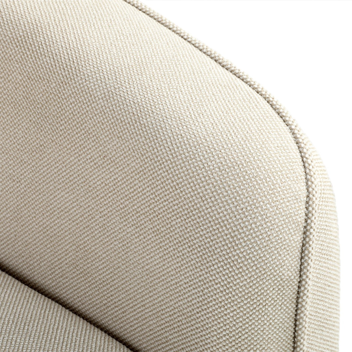 Détail du velours beige crème et de la couture de Pivoine