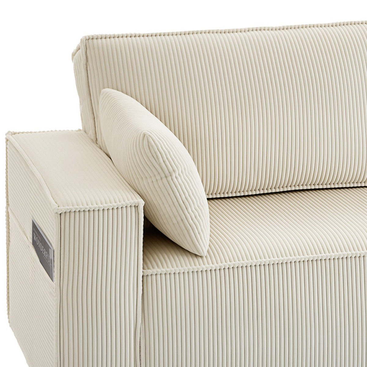 Détail de l'accoudoir, de la poche et du velours côtelé de Sillage, Beige avoine