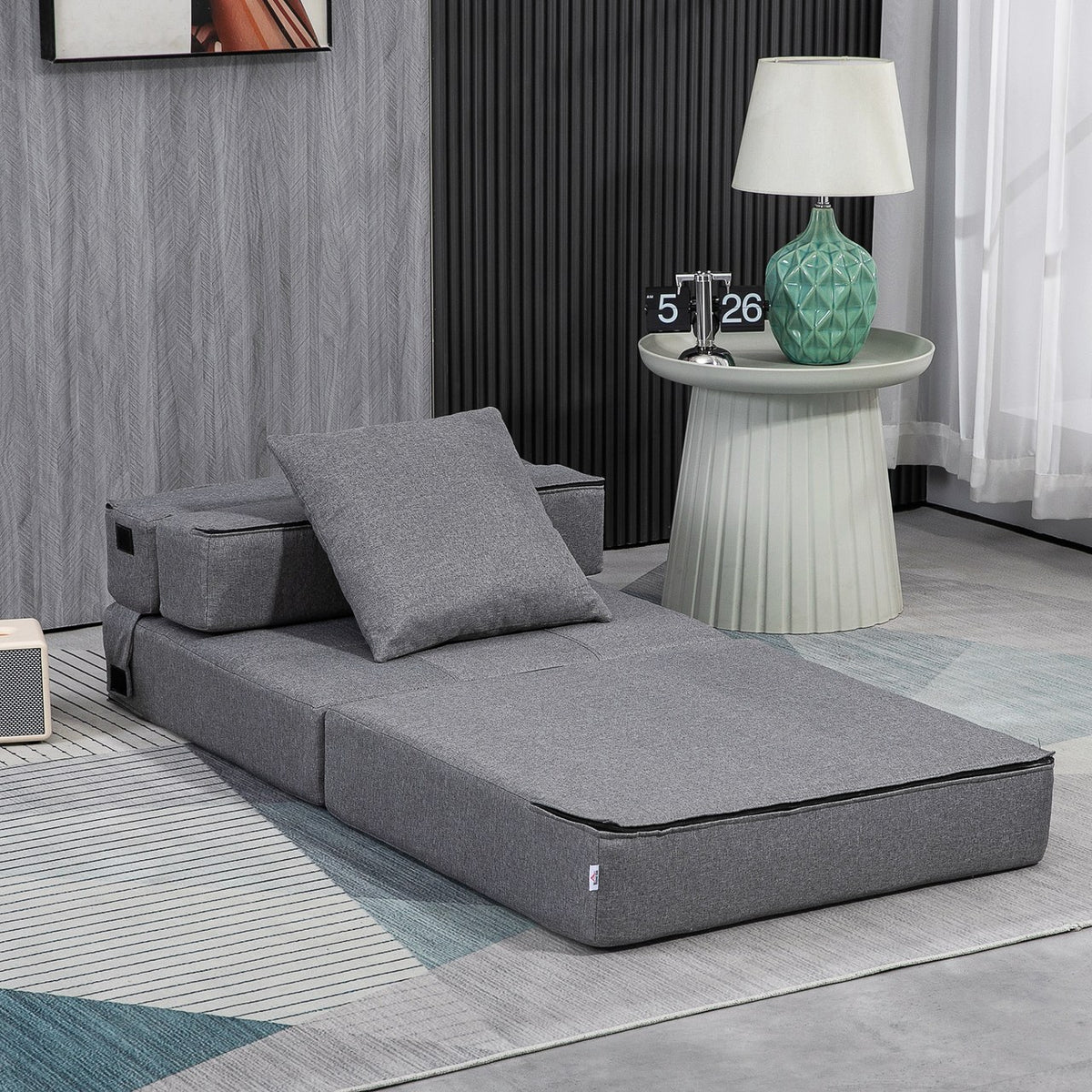 Pétale dépliée en couchage dans un salon, Gris galet